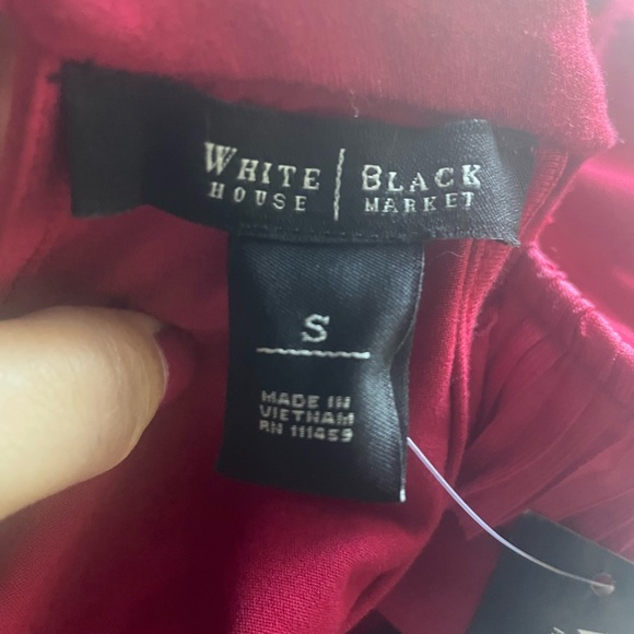 NWT White House Black Market frilly red sleeveless top - Picture 11 of 14